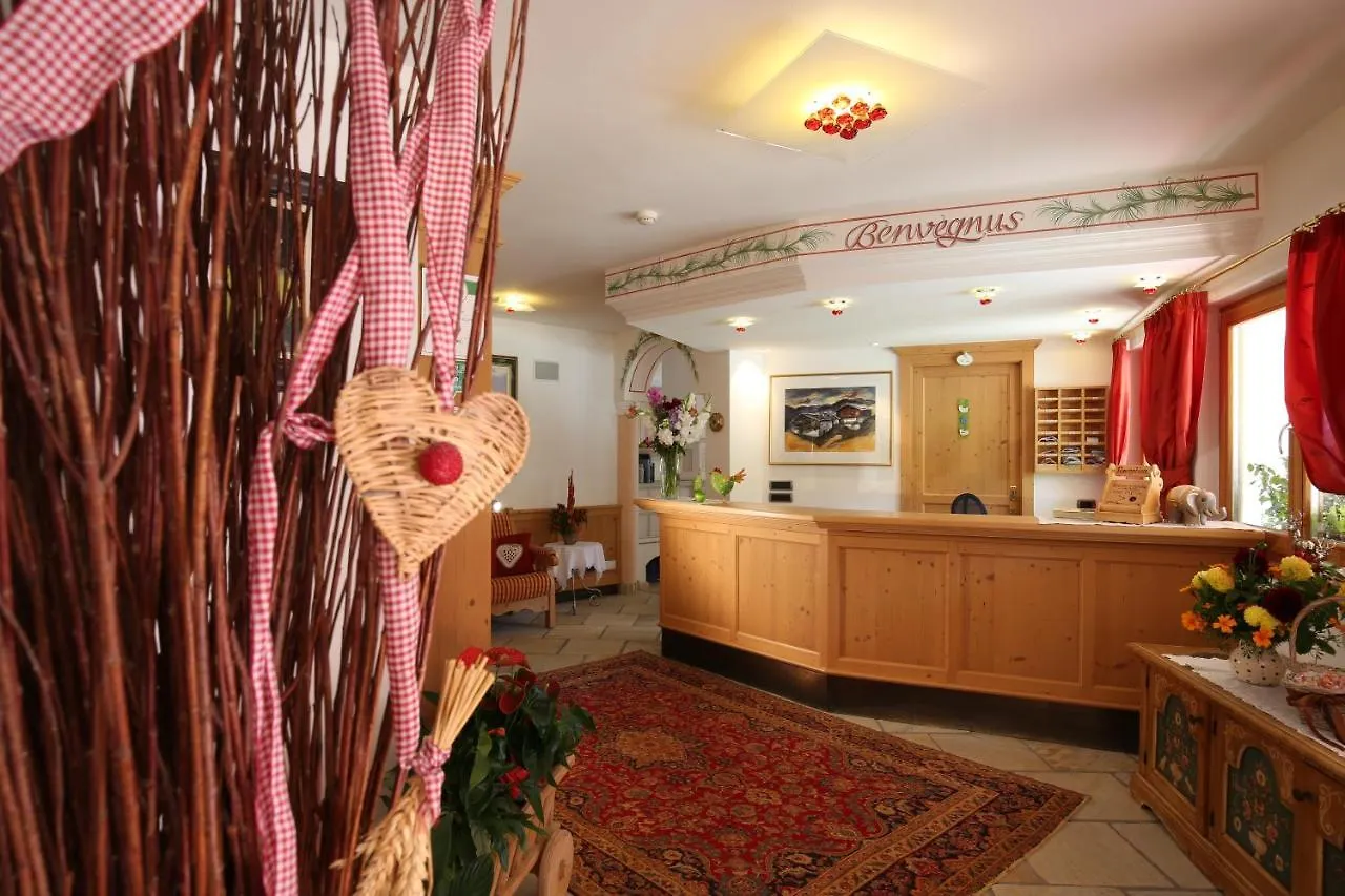 Hotel Mesdi Arabba 3*,
