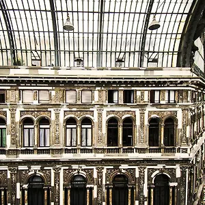 Domus Sibyllina, Galleria Umberto I Pensionat Neapel